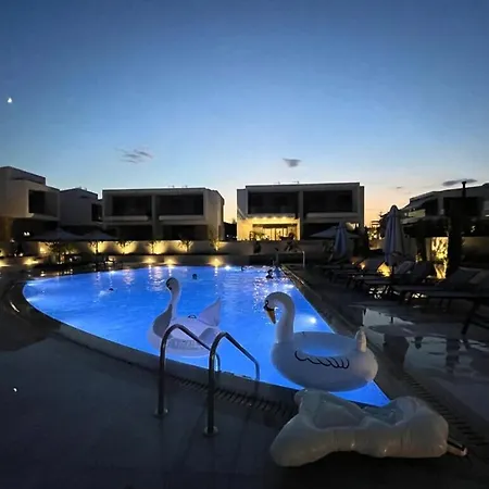 Modern Amenities And Comfort In Sithonia 公寓