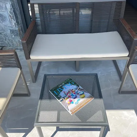 公寓 Modern Amenities And Comfort In Sithonia *