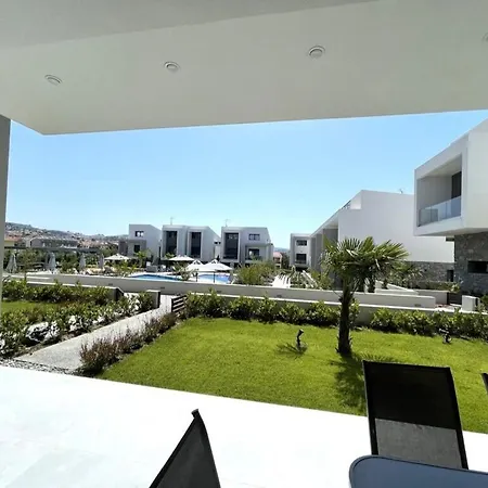 Apartment Modern Amenities And Comfort In Sithonia