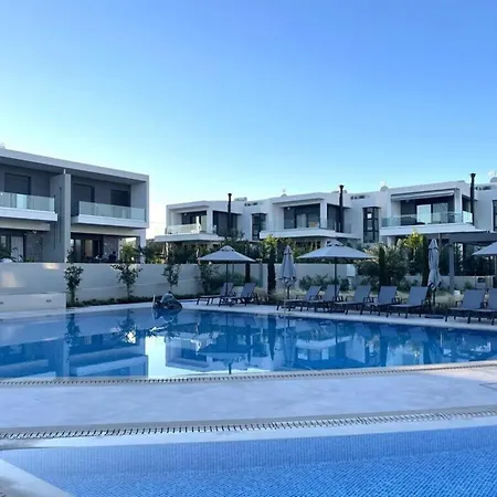 Apartment Modern Amenities And Comfort In Sithonia *